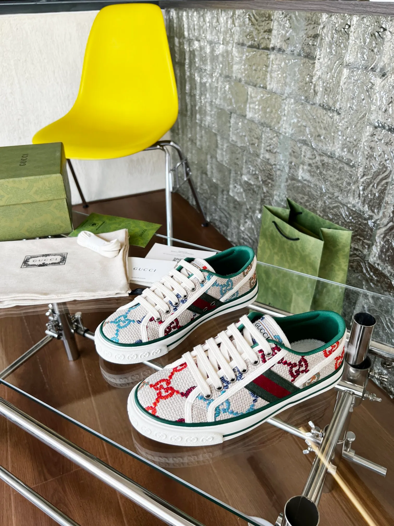 👟👟Ex-factory price 440👟👟 GUCCI new model 1977, classic LOGO material, 1:1 electric embroidery according to the original version, high version, complete package, low and highest version👟👟Ex-factory price U foam feet. T👟👟Ex-factory price U outsole, complete package! 35-44